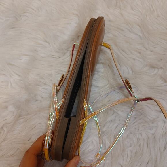 Tommy Hilfiger Iridescent Size 7.5 Pink Sandals Cushion Flats Summer Shiny - Picture 2 of 7